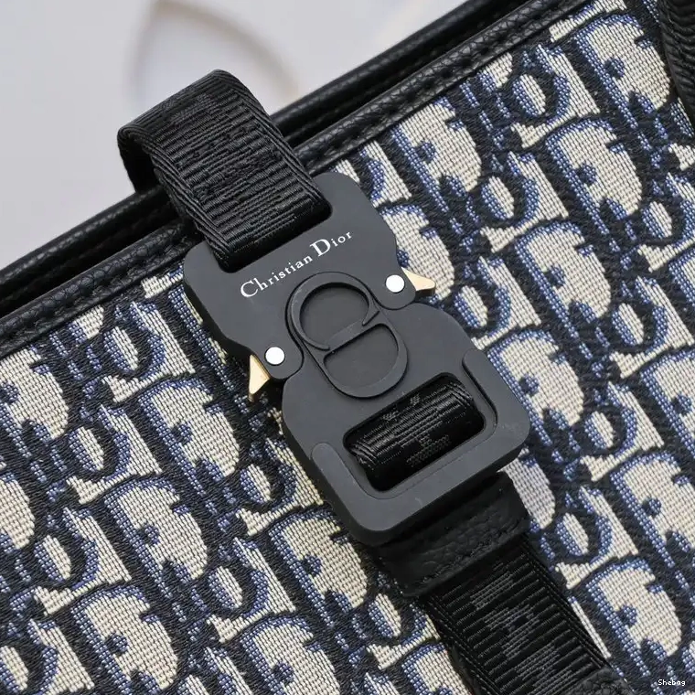 2112YZ0144 Bag Dio 0625